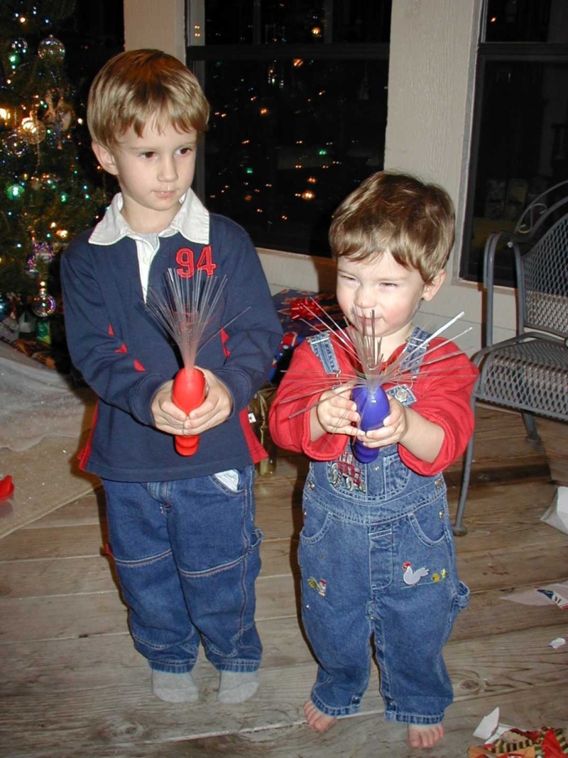 Hildebrand Christmas ScreenSaver/800x600_2002-12-24 Christmas Eve 46.jpg